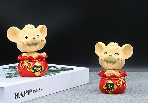 小老鼠摇头公仔摆件定制