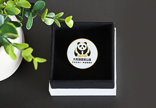 熊猫金属徽章定制
