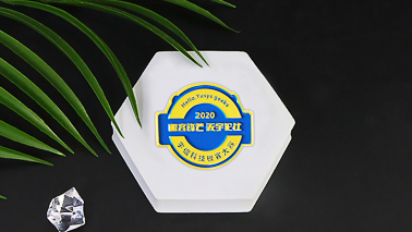 影响徽章定制价格因素有哪些？