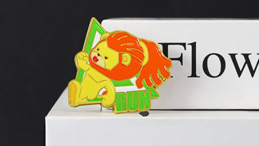 金属徽章厂家告诉你高档徽章的评判标准